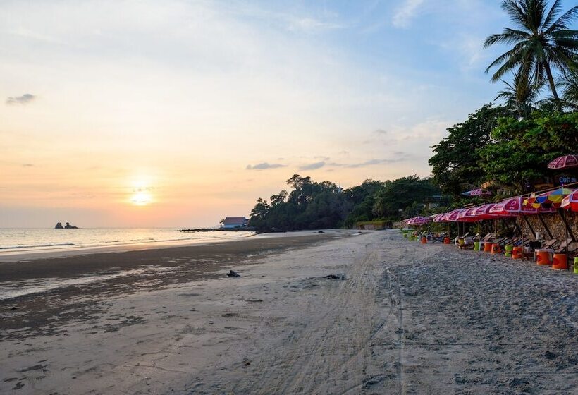 호텔 Baansuan Aokhai Beach Resort