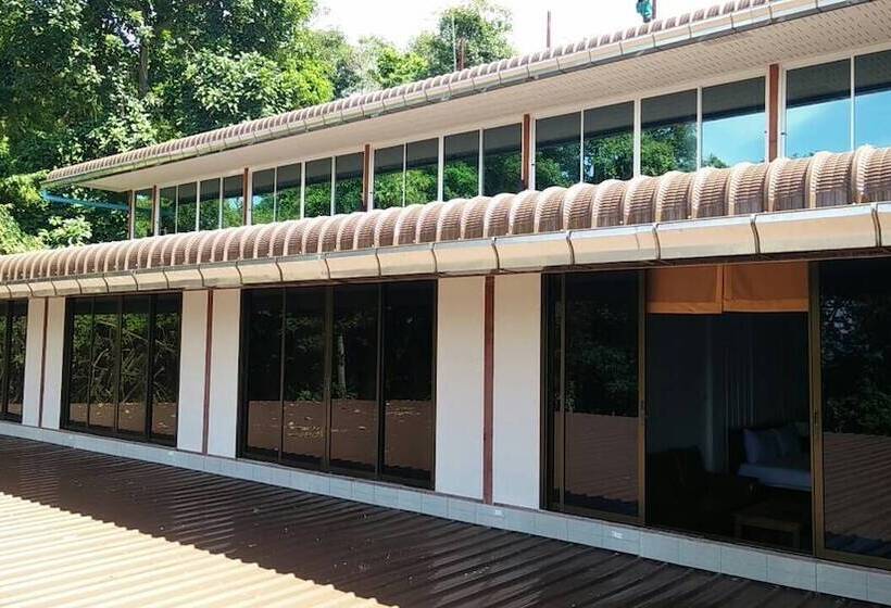 فندق Baansuan Aokhai Beach Resort