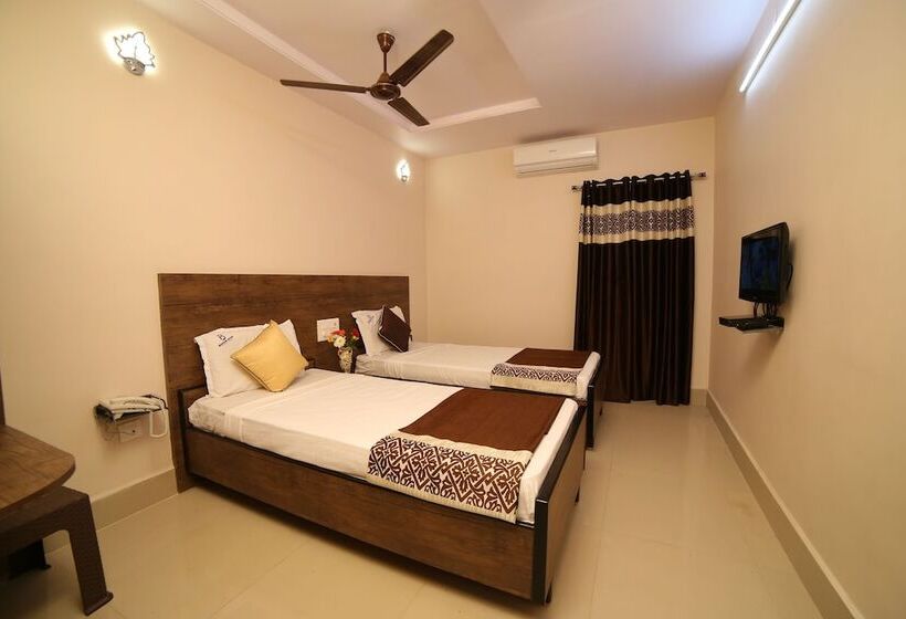 בית מלון כפרי Bhavani Grand