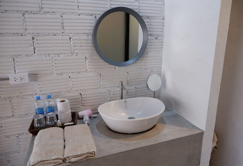 Отель Black Elephant Boutique