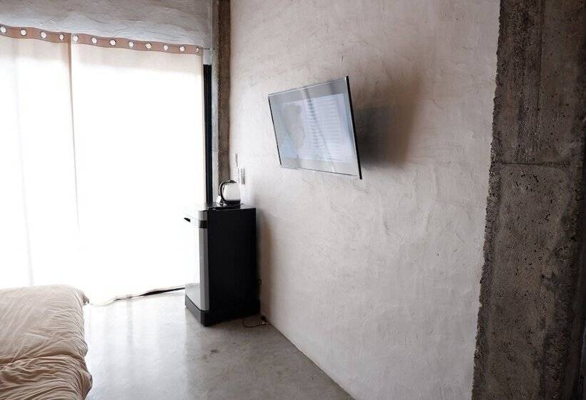 Отель Black Elephant Boutique