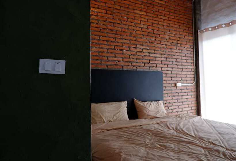 Отель Black Elephant Boutique