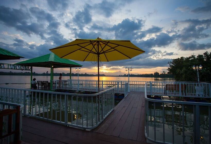 酒店 Bluemoon Riverside Resort