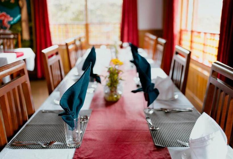 فندق Buddha Retreat