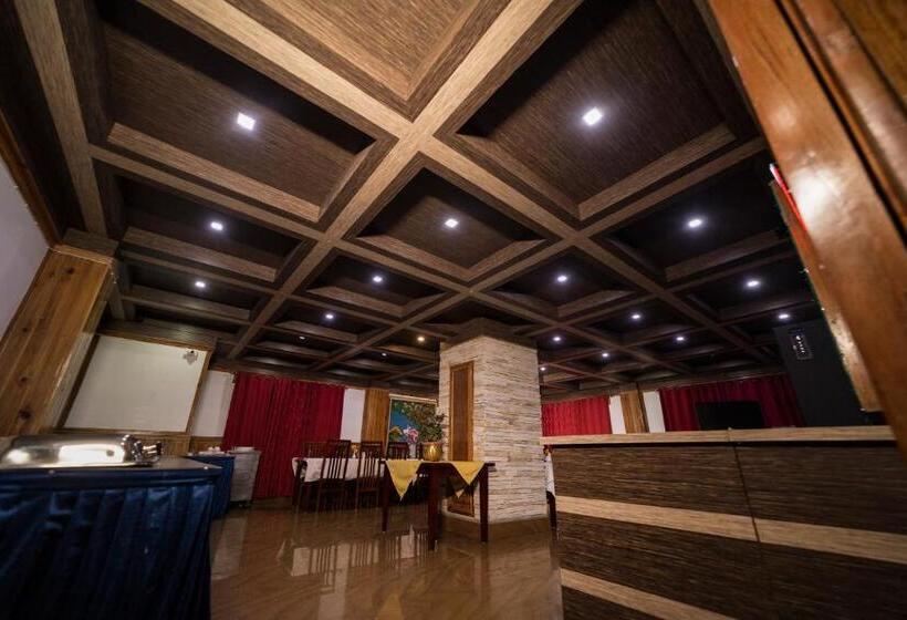 فندق Buddha Retreat