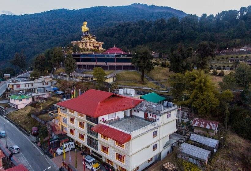 فندق Buddha Retreat