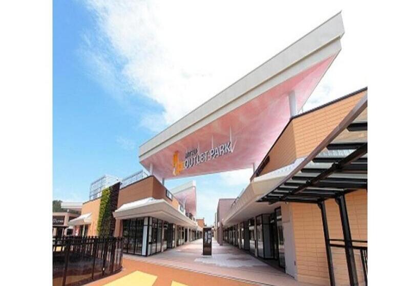 فندق Business Green  Hino