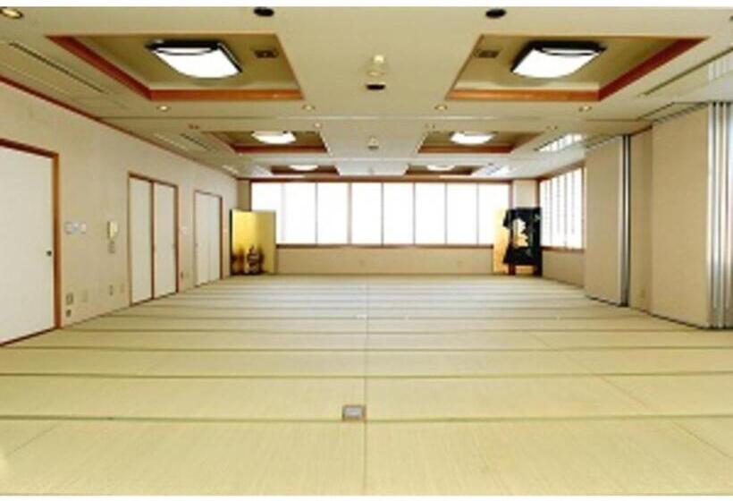 فندق Business Green  Hino