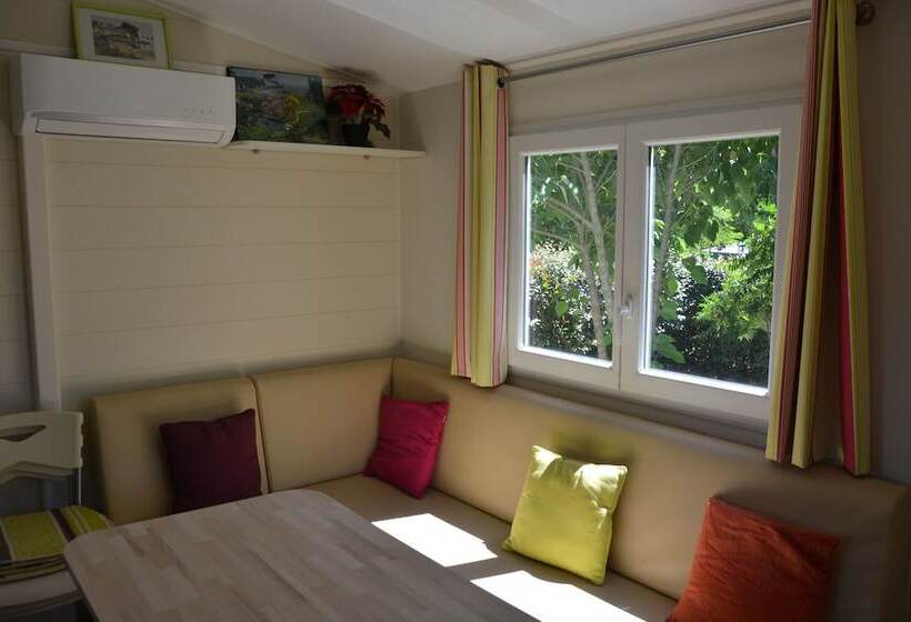 ホテル Camping Les Chenes Clairs