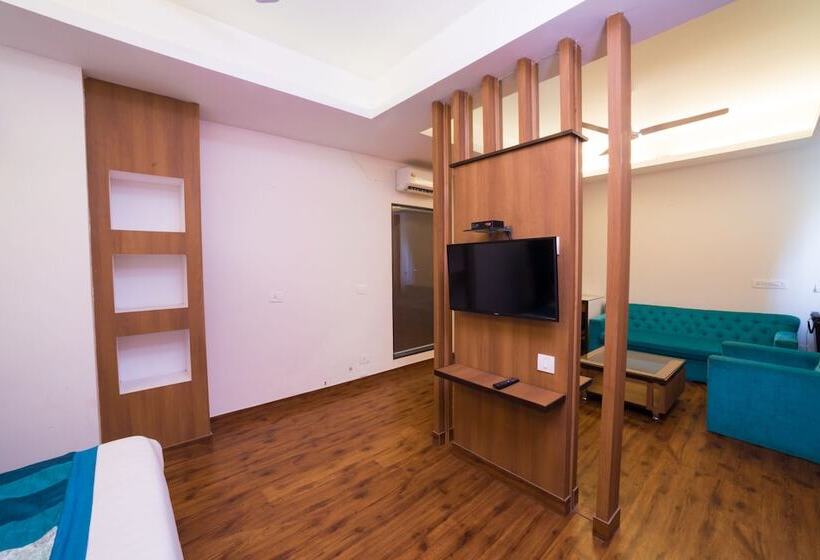 בית מלון כפרי Classic Residency