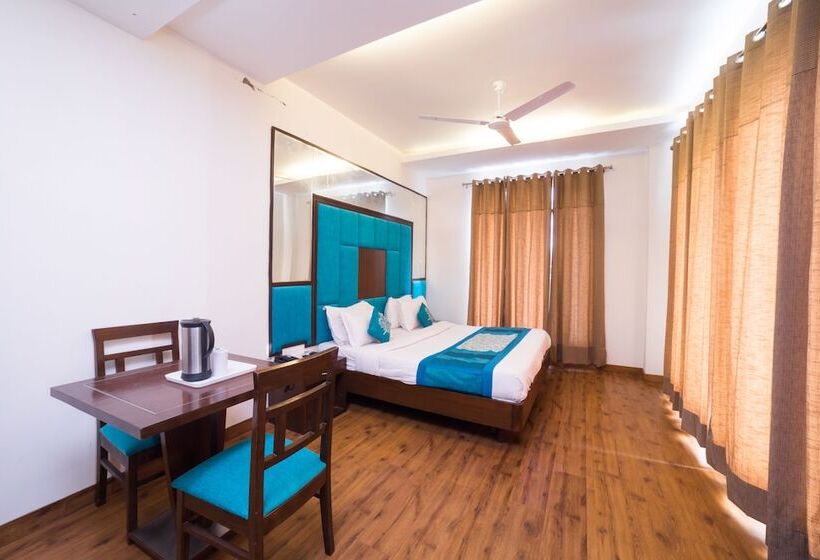 בית מלון כפרי Classic Residency