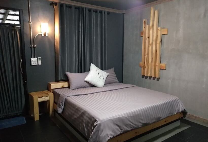 ホテル Casa & Cafe De Nadi