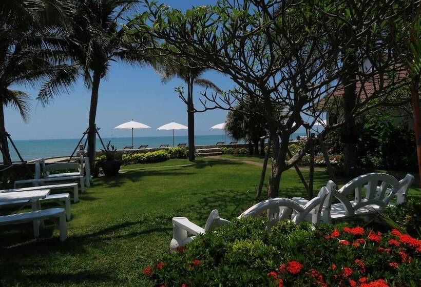 فندق Chomtalay Resort At Had Chaosamran Beach