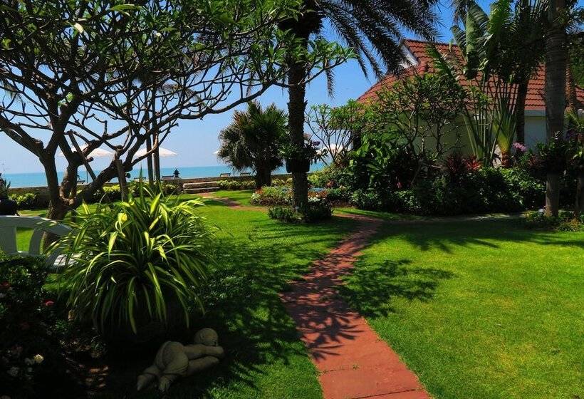 فندق Chomtalay Resort At Had Chaosamran Beach