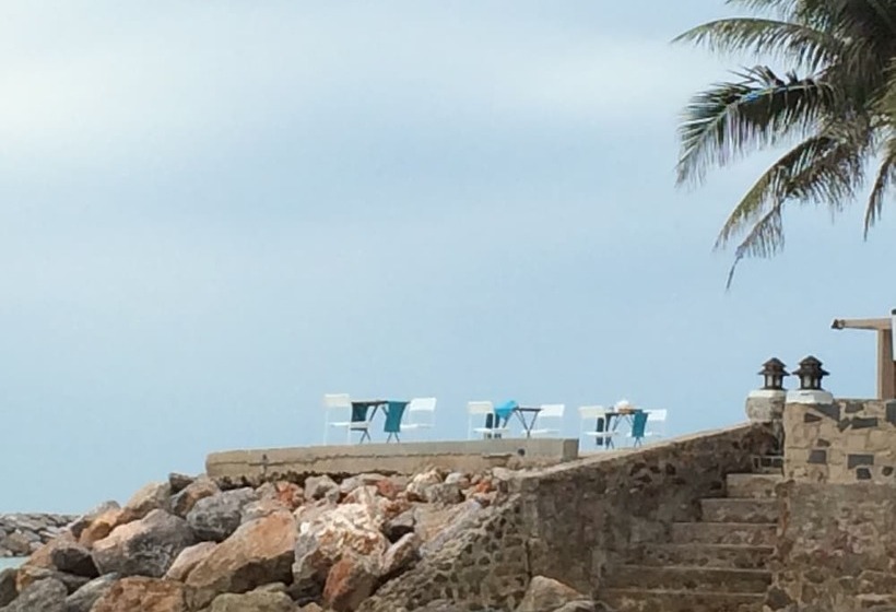 فندق Chomtalay Resort At Had Chaosamran Beach