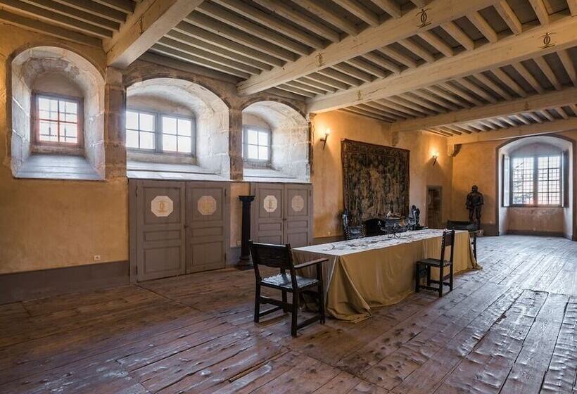 فندق Château Des Marcilly Talaru