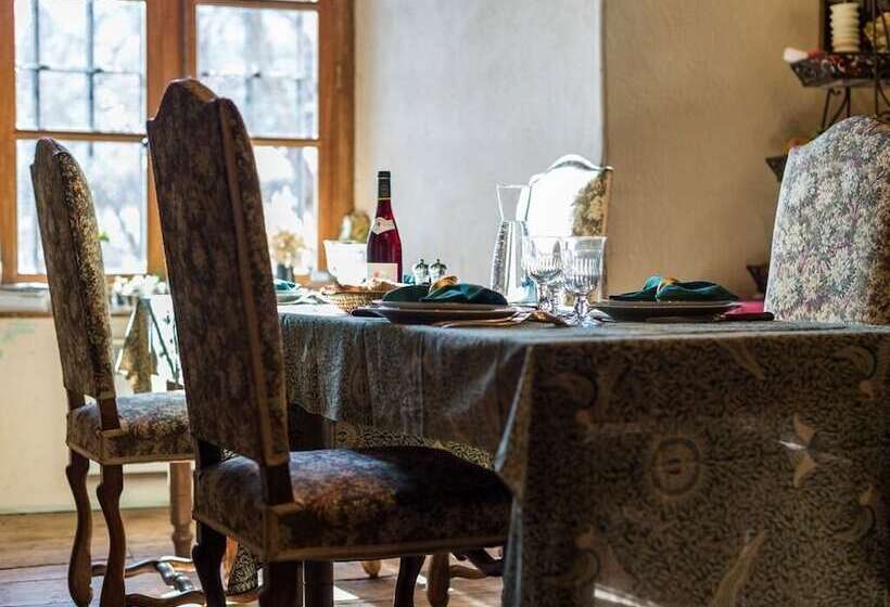 فندق Château Des Marcilly Talaru