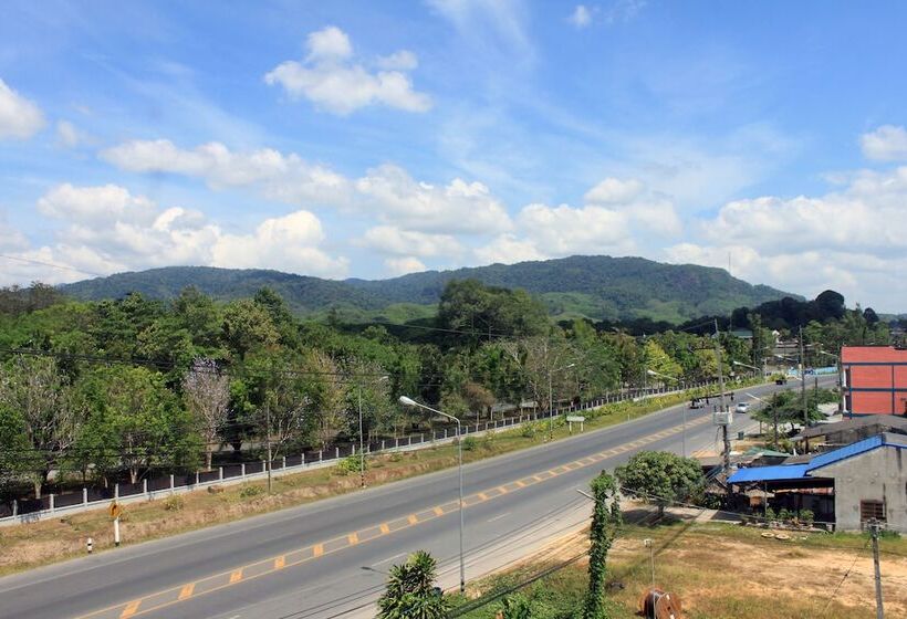 Отель Cozy Rabbit