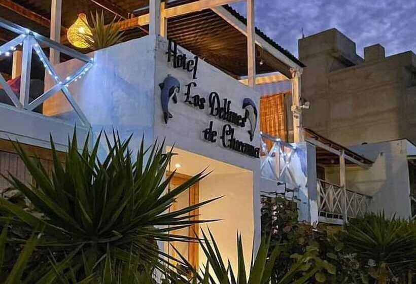 هتل Delfines De Chicama