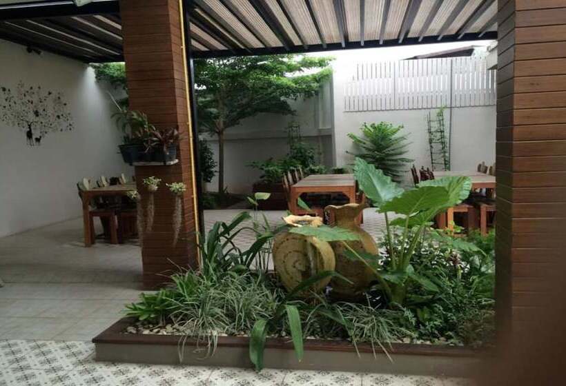 ホテル Dino Studio