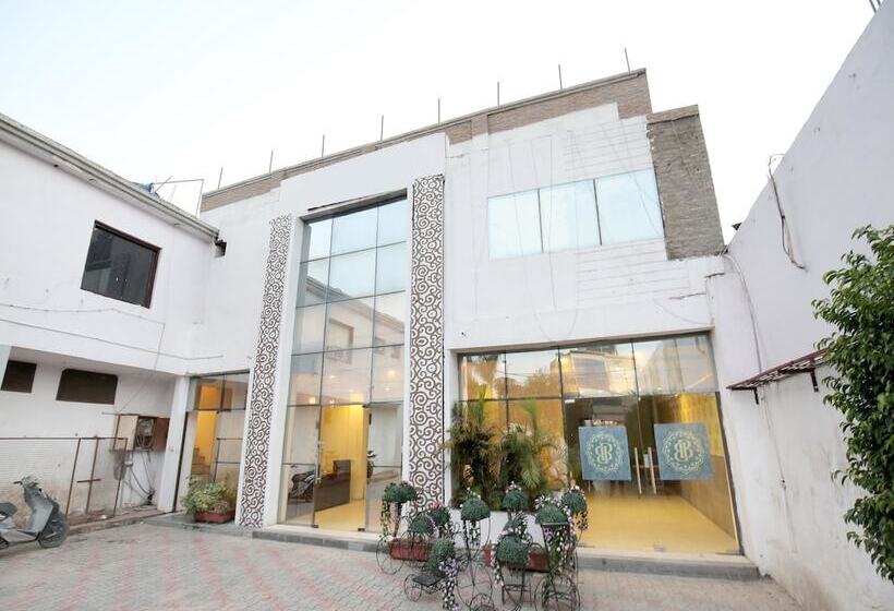 Отель Dream Land Resorts