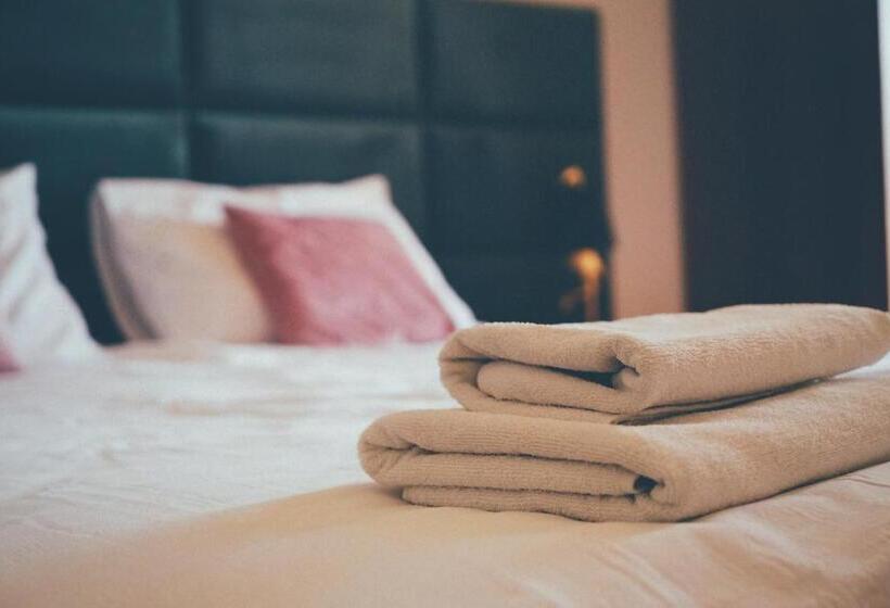 فندق Dwór Zbożenna