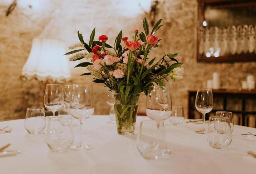 فندق Dwór Zbożenna