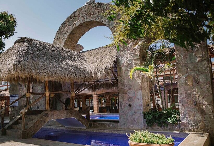 فندق Estancia Villa Real