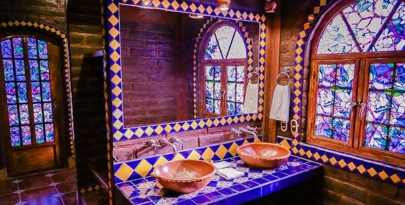 فندق Estancia Villa Real