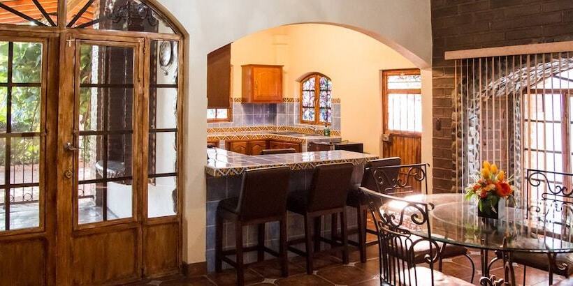 فندق Estancia Villa Real