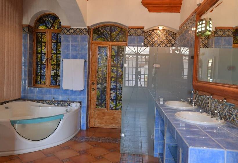 فندق Estancia Villa Real