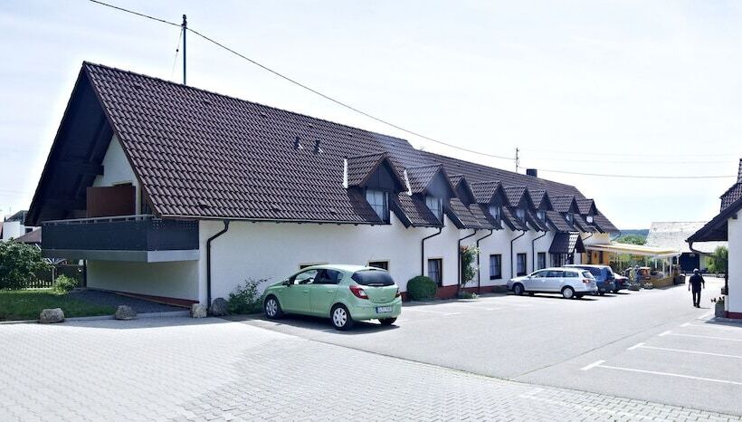 Отель Gasthof Zur Sonne