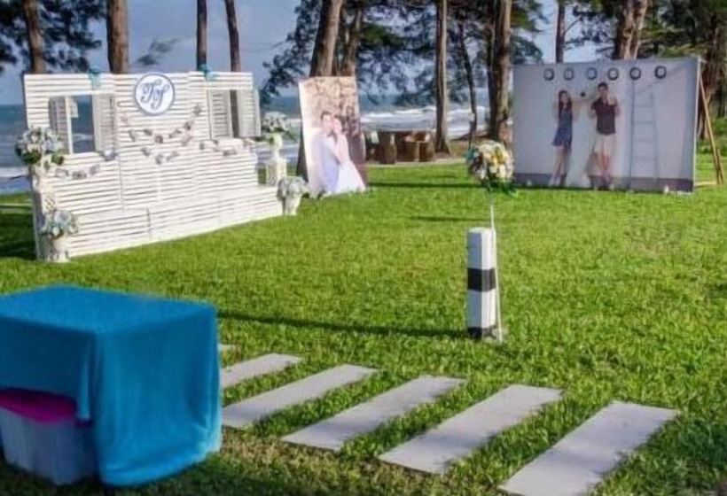 Отель Greenseaviewresort Bangsaphan