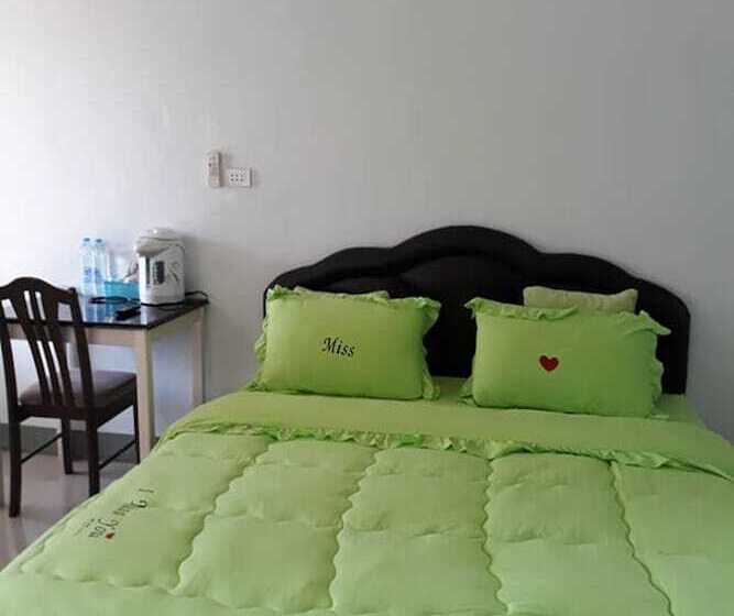 호텔 Happy House Resort