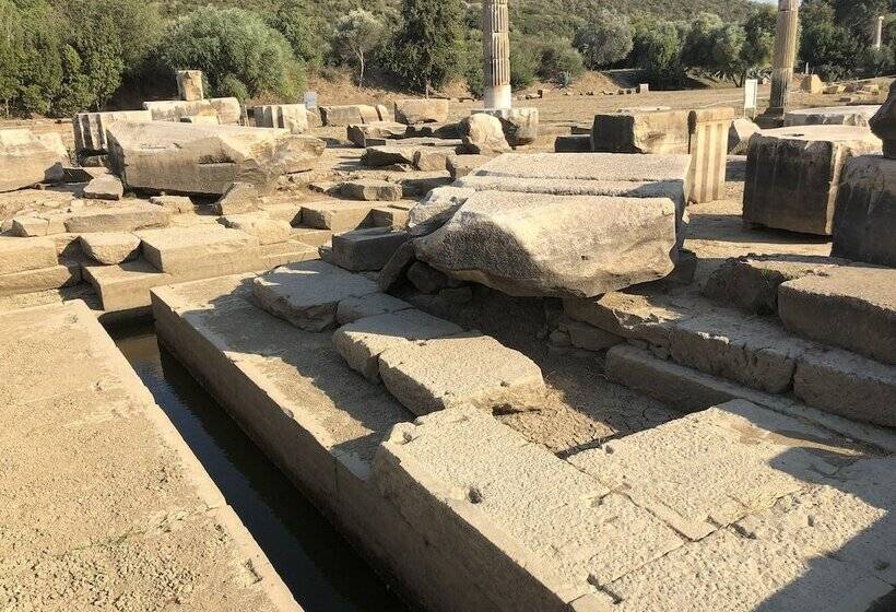 Hermes Hotel özdere