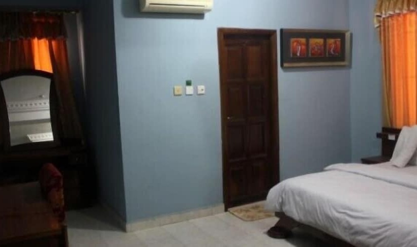 فندق His Royal Vico