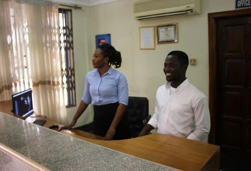 فندق His Royal Vico