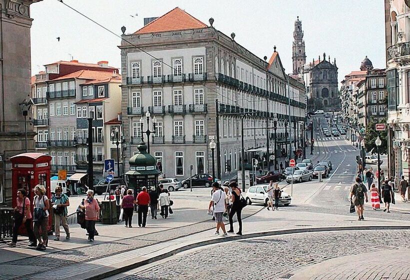 فندق Home @ Porto Clerigos Apartment