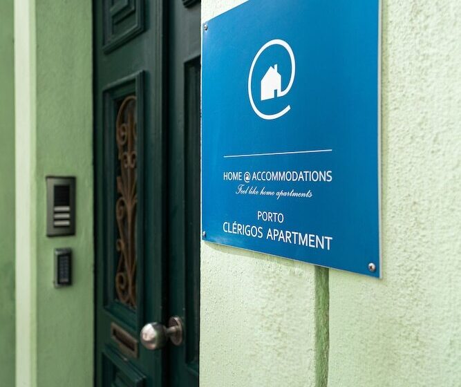 فندق Home @ Porto Clerigos Apartment
