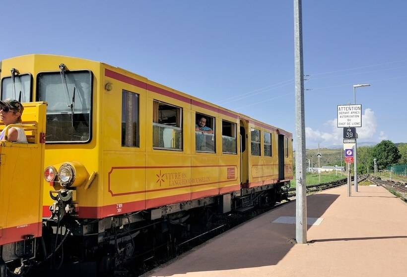 Отель Hôtel Corrieu