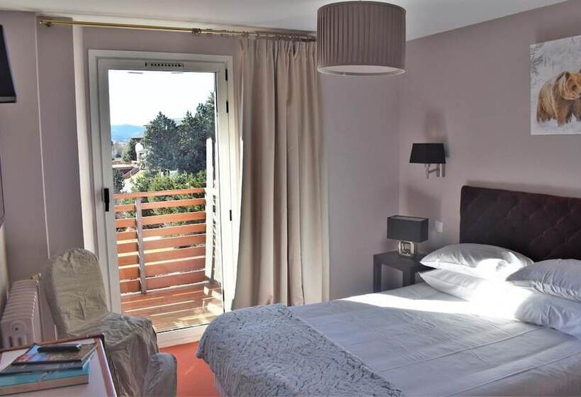 Отель Hôtel Corrieu