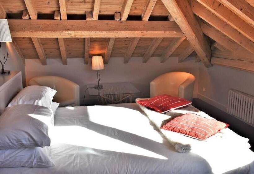 Отель Hôtel Corrieu