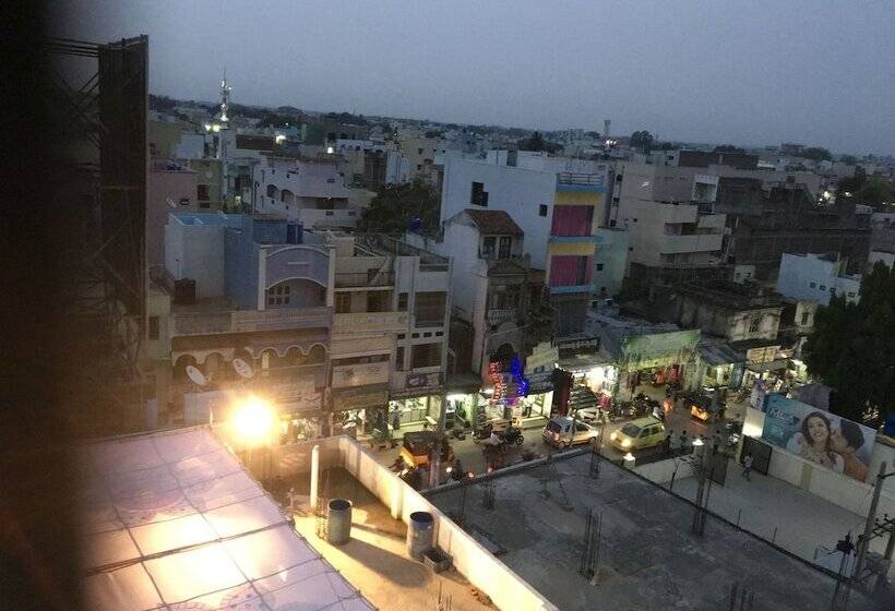 בית מלון כפרי Jayaram Residency Srikalahasti