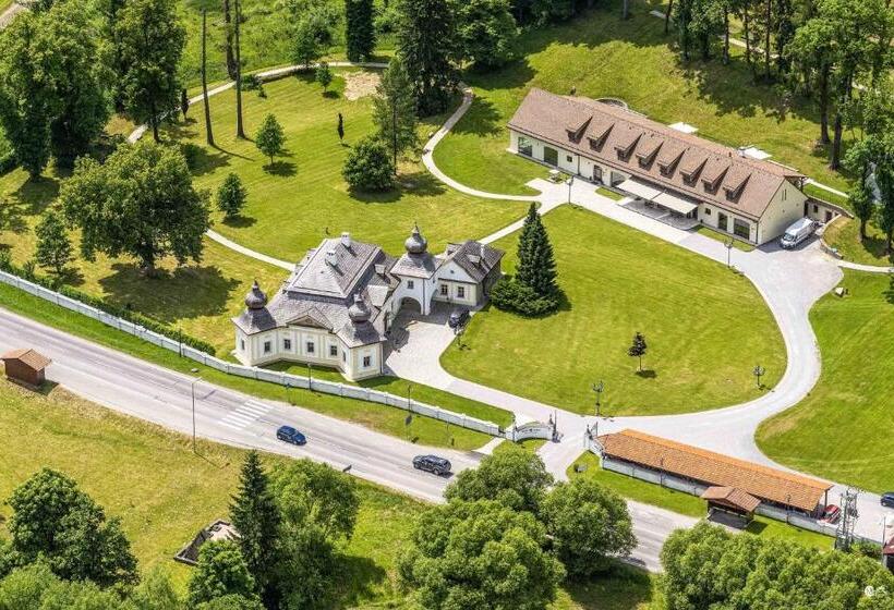 Отель Kaštieľ Kubínyi
