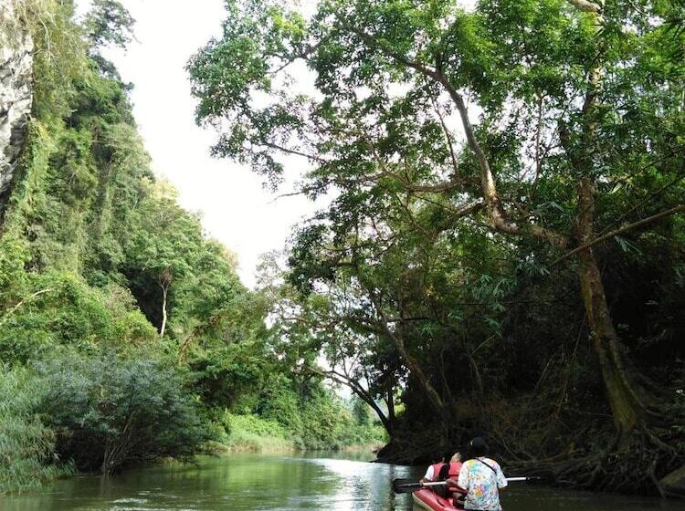 فندق Khaosok River Camp