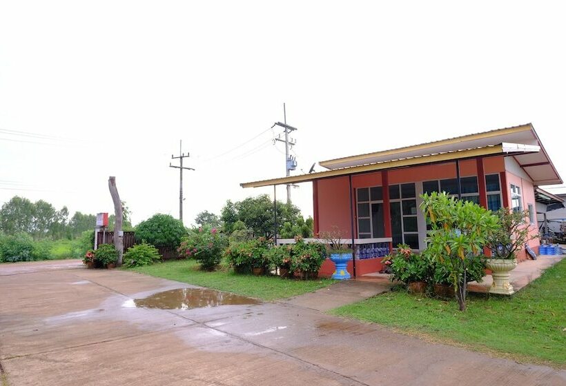 酒店 Koko Resort Sakon Nkhon