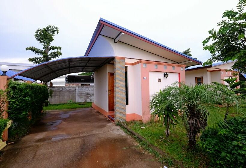 酒店 Koko Resort Sakon Nkhon