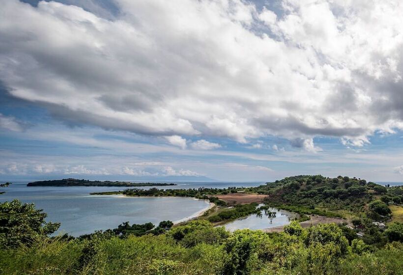 فندق Kokomo Resort Gili Gede