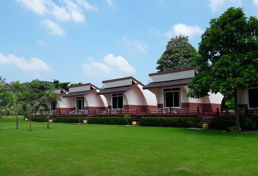 בית מלון כפרי Lomtalay Resort Trat
