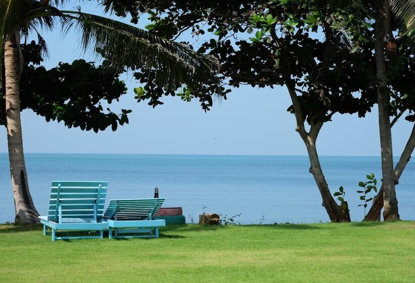 בית מלון כפרי Lomtalay Resort Trat